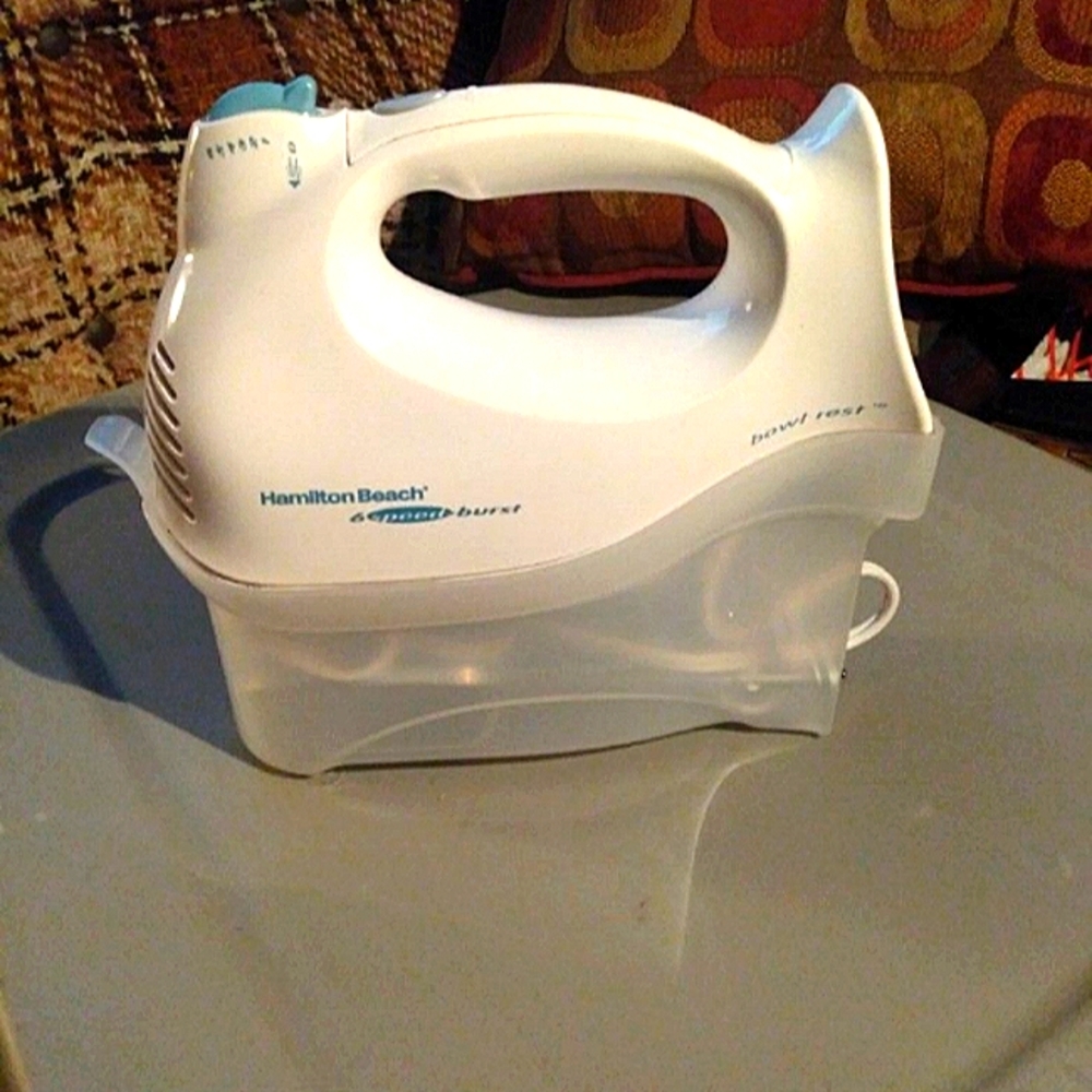 Hamilton Beach electric mixer model 62695V